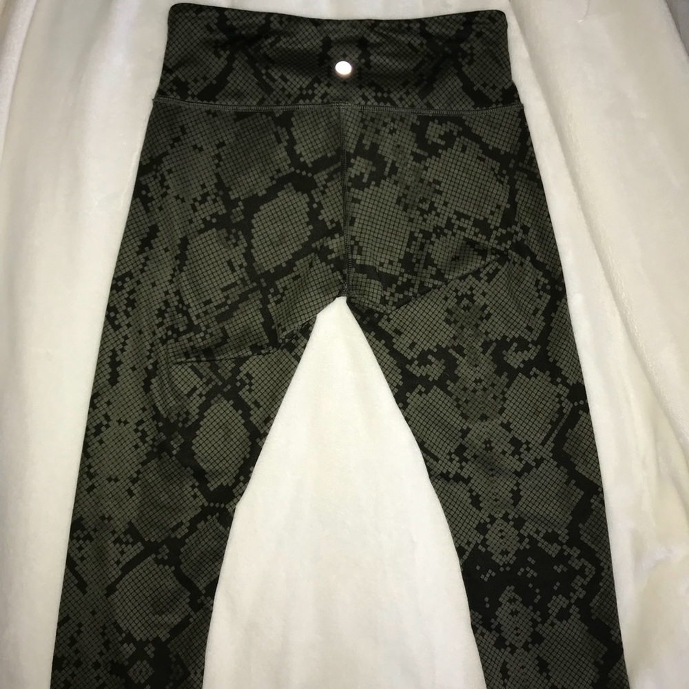 Lululemon digital camo / ziggy snake leggings